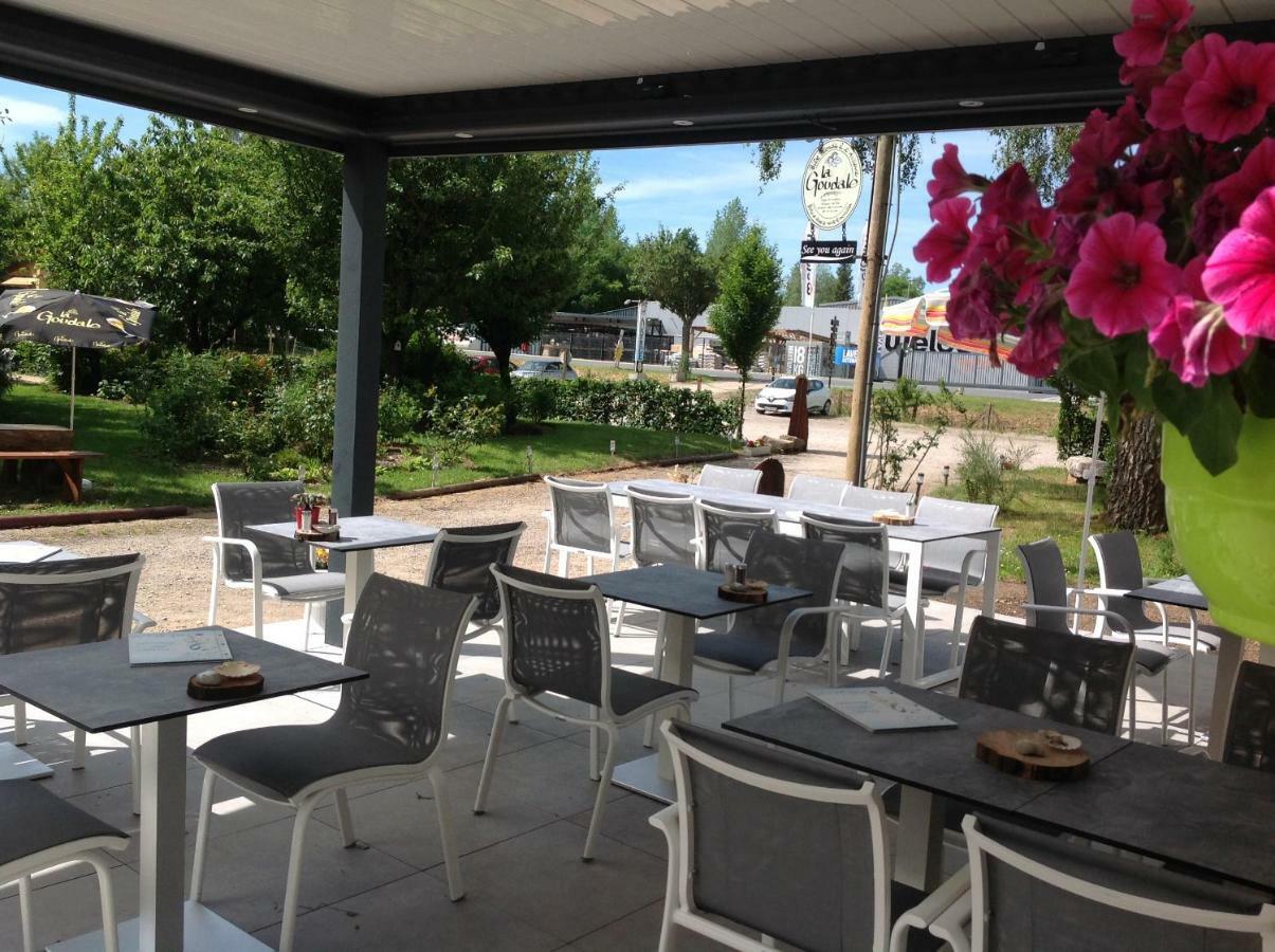 Auberge De L'Arc En Ciel Fauquembergues ภายนอก รูปภาพ